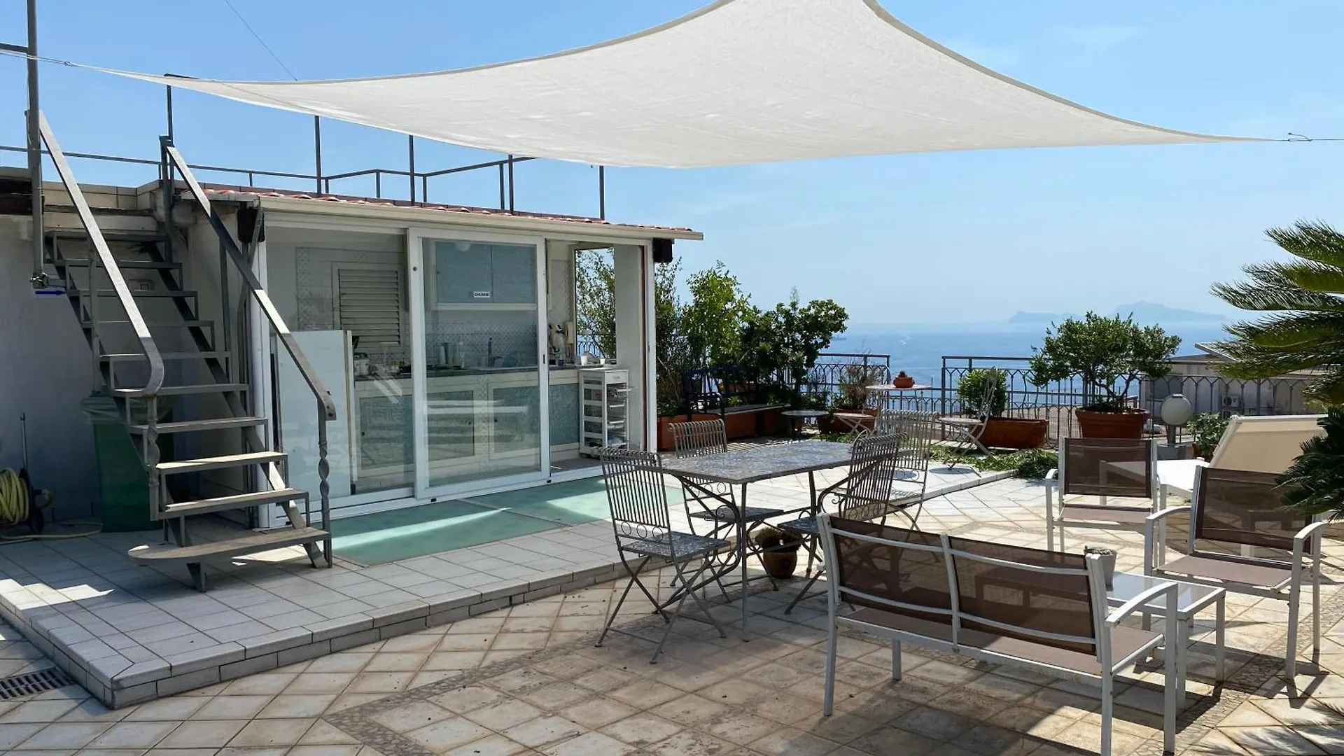 Apartment Terrazza Morghen Panoramic Rooftop Naples
